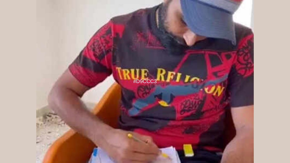 Mohammed Shami Calls Himself “The Artist,” As He Sketches