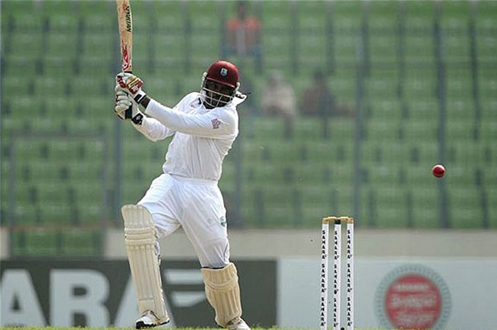 Six On The First Ball In A Test Match - Chris gayle