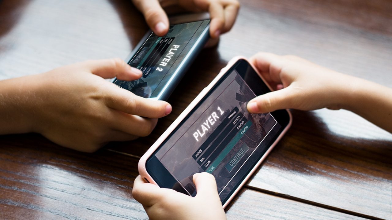 11 Best Money Earning Games That Pay You To Play (2023)