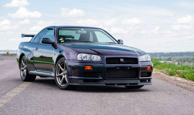 Japan: Nissan Skyline GT-R R34