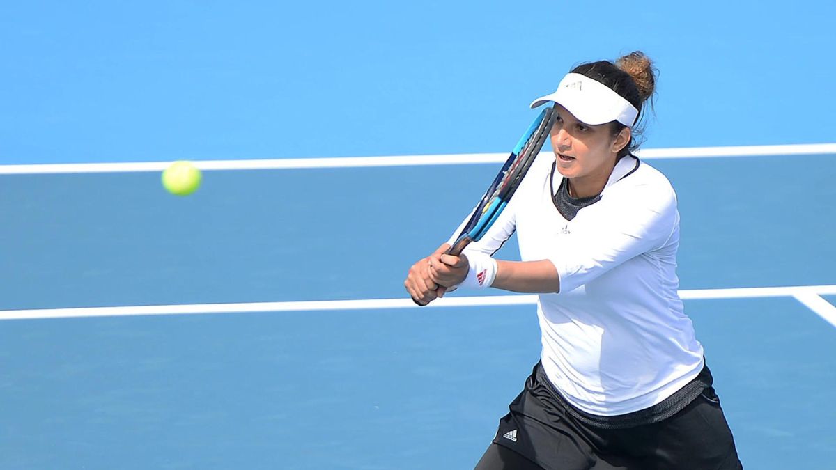 Iga Swiatek Honours Tennis Legend Sania Mirza Upon Retirement